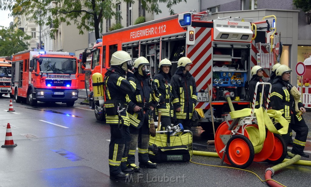 Feuer 2 Koeln Nippes Neusserstr P041.JPG - Miklos Laubert